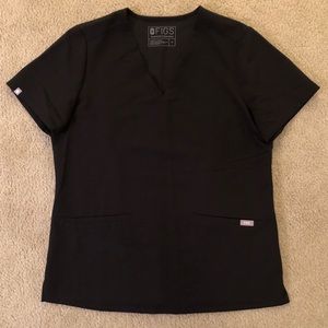 FIGS Casma 3 Pocket Scrub Top, Black